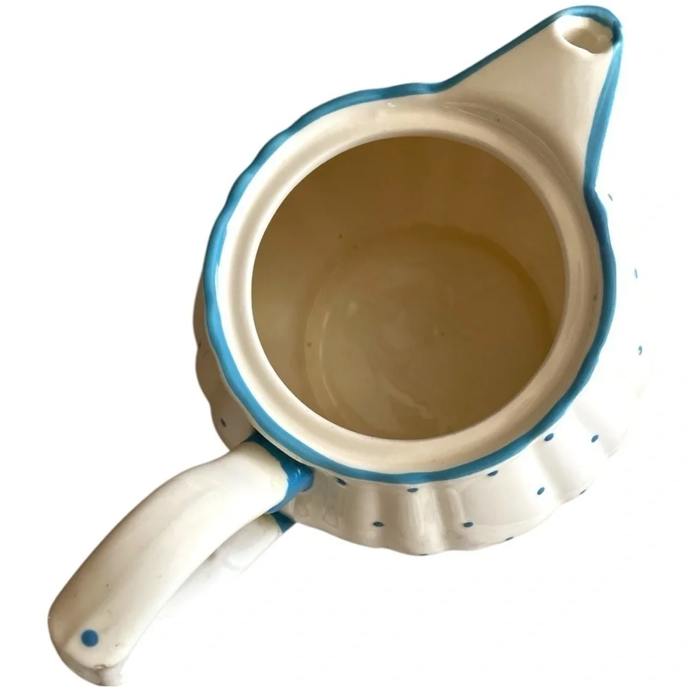 Salins France blue polka